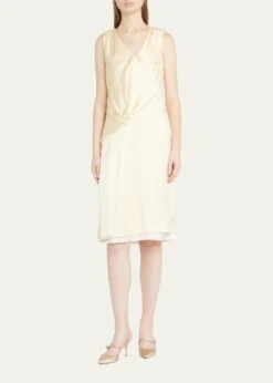 Manolo Blahnik CAMPARI SATIN MARY JANE MULES 11 Manolo Blahnik CAMPARI SATIN MARY JANE MULES -Manolo Blahnik bg 4435988 100314 b